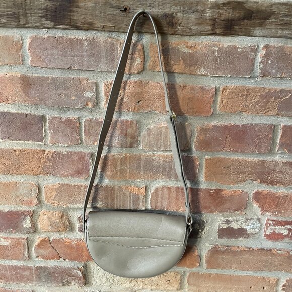 Cuyana Half-Moon Mini Bag - Picture 2 of 3